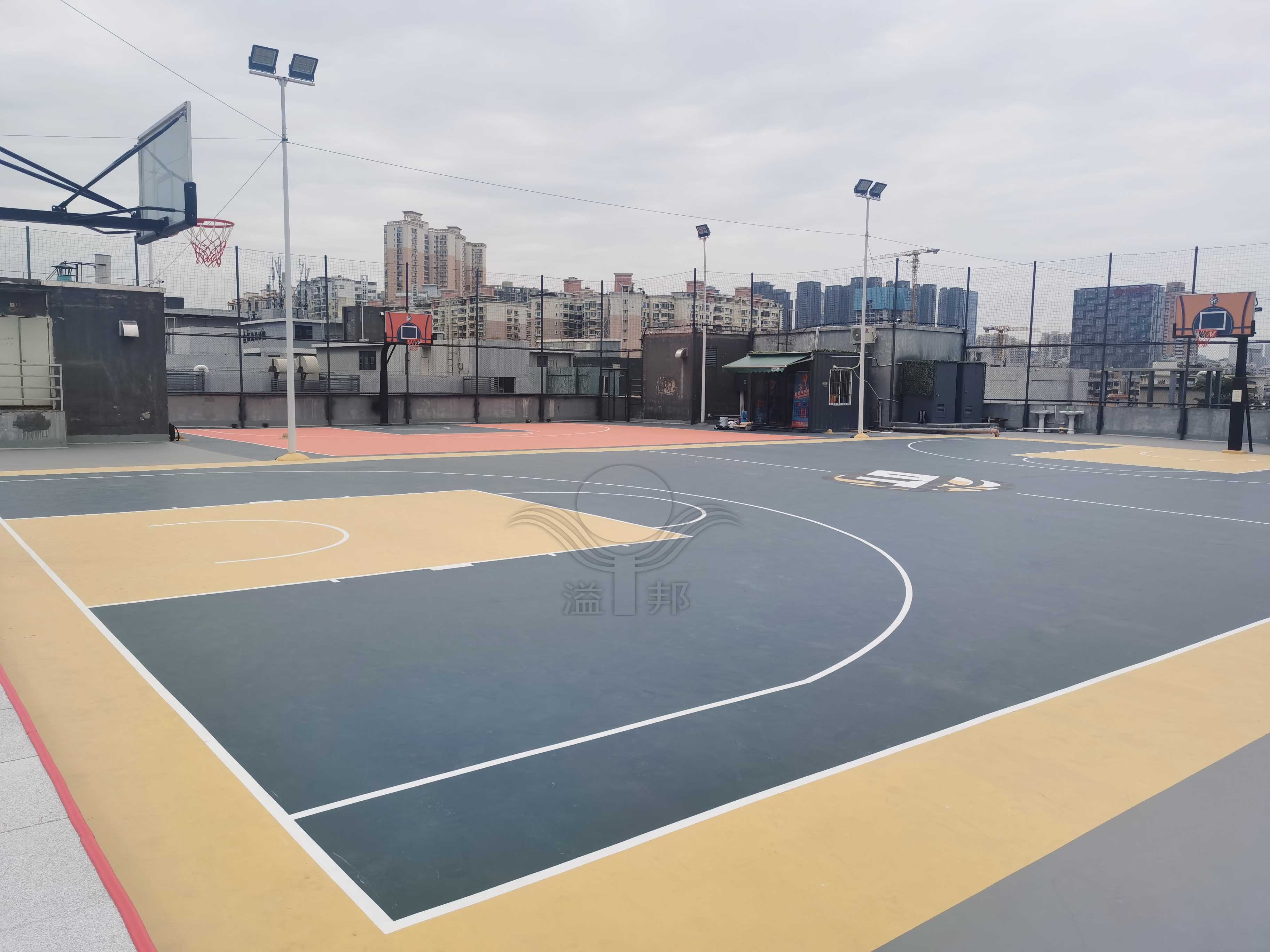 建一個(gè)籃球場需要多少錢